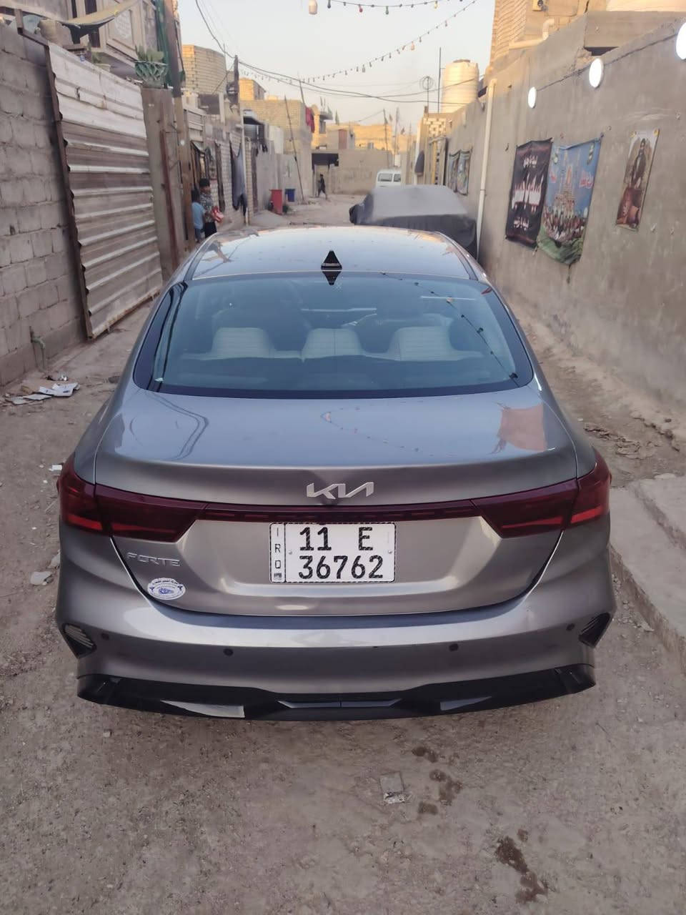السلام عليكم سيارة للبيع
كيا فورتي 23 LXS الون فيلي 

4 سلندر محرك 2000 دوش كير اوتوماتيك سفتي ماشية 56 الف فقط الرقم بغداد

السعر 125$ رقم الهاتف ***********

نص مكتوب في الصور:
- 11 E iQ CARS