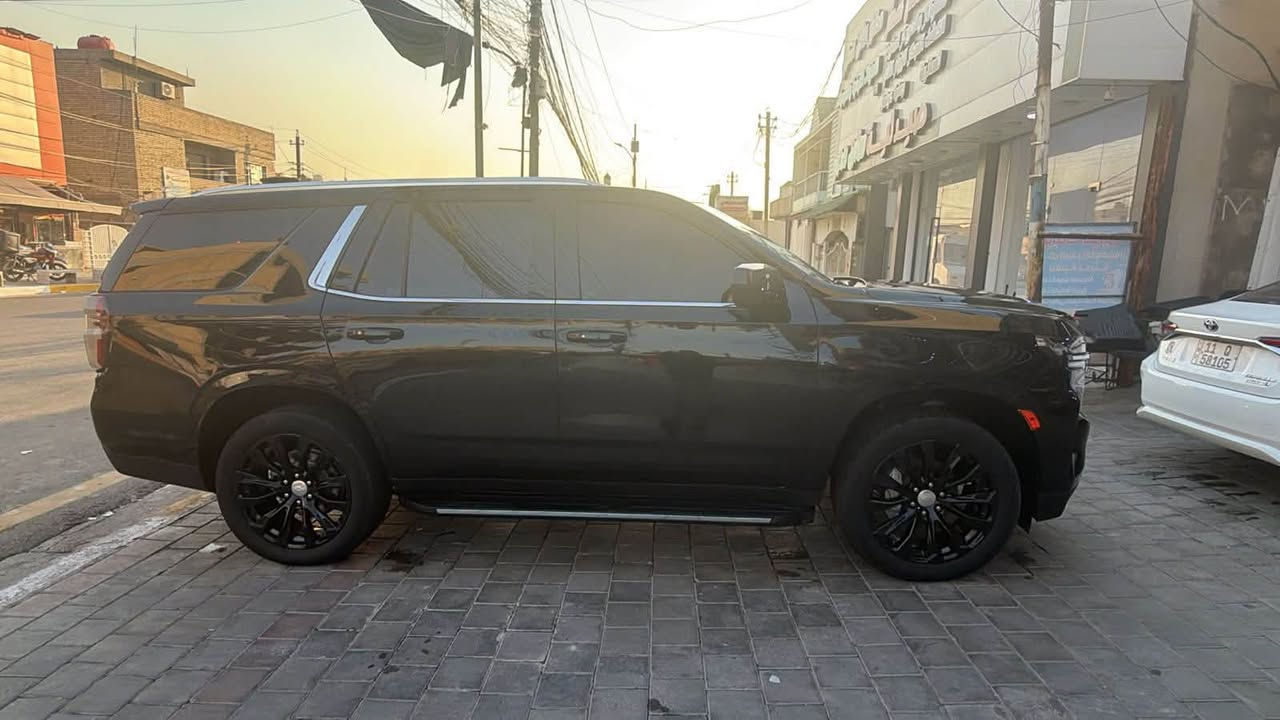 السلام عليكم
🔥تاهو Ls 
🔥السياره خليجي وكالة المنصور
▪️موديل 2023 هزة سنوية جديد 2026 بيها كتاب تضليل جديد
▪️الفئهLs 
‏▪️العداد ماشيه84
▪️ابرز الموصفا
🔺بجم بريمر
🔺بصمه اربع ابواب
🔺رادار امامي
🔺حساس امامي خلفي
🔺تحديد مسار+ نقطه عمياء
🔺علامه ضوء القمر
🔺الضرر بيه حادث باب مصبوغه بمكانه وشويه من الجاملغ
🔺مثل ما موضح بل سونار جديد 
📍مكان السياره بغداد
السعر420 ورقه وبيها مجال بسيط للشراي
للأستفسار  ***********@
