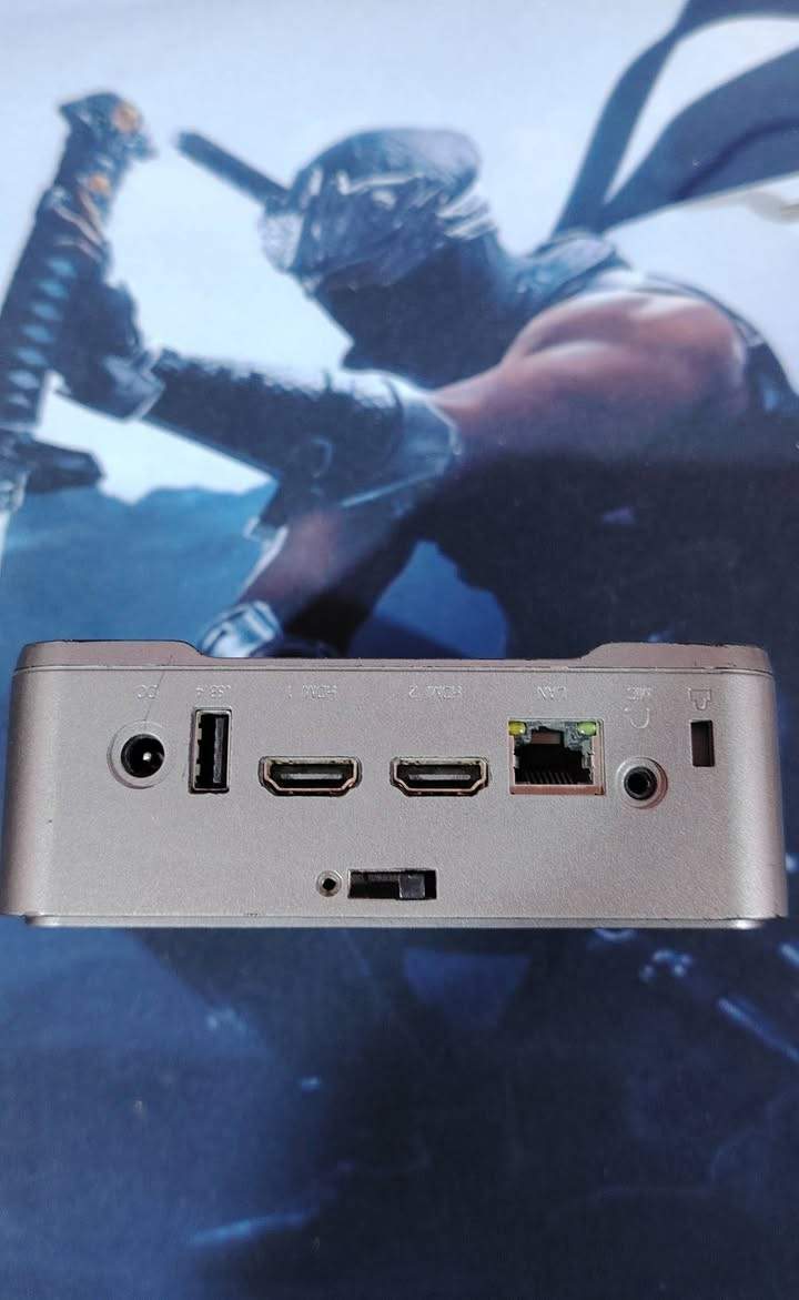 للبيع سعر 30 الف
مستعمل وبيها سخوط
Mini pc
تفيد للتصفح
مواصفات
رام 6
هارد 60
معالج سيليرون
يجي وياها hd و محولة
منافذ hd 2
ومنفذ vga
ومنافذ usb 4

رقم هاتف ***********
