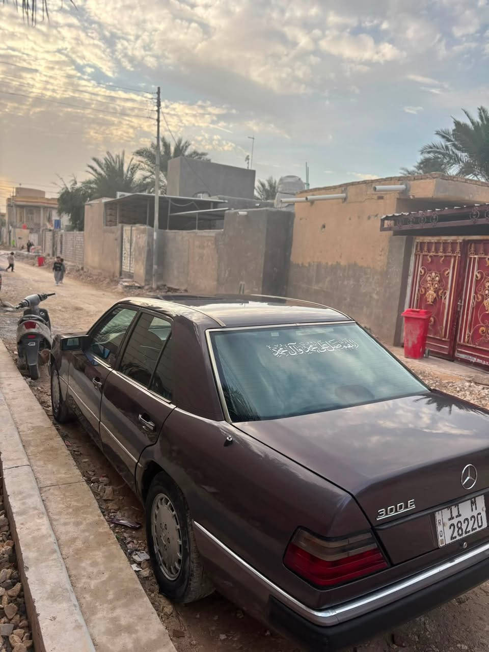 مارسديدس W124(دب) 300E عنكبوت موديل 1991 للبيع او مراوس حسب القناعة
سيارة فول تنتة جام كهرباء تحكم كشنات كهرباء تدفئة كشنات بردة كهرباء تبريد ثلج داخل اسود جلد سيارة جاهزة من كلشي حدادة تايرات كهربائيات محرك گير كاملة مكملة ترايك وين ما تريد سنويتها لل30 رقم جديد بغداد باسمي هزة جديدة مكانها بصرة /قرنة سيارة بلادية مكفولة من الضربة والگص سعر 78 بيها مجال
***********
