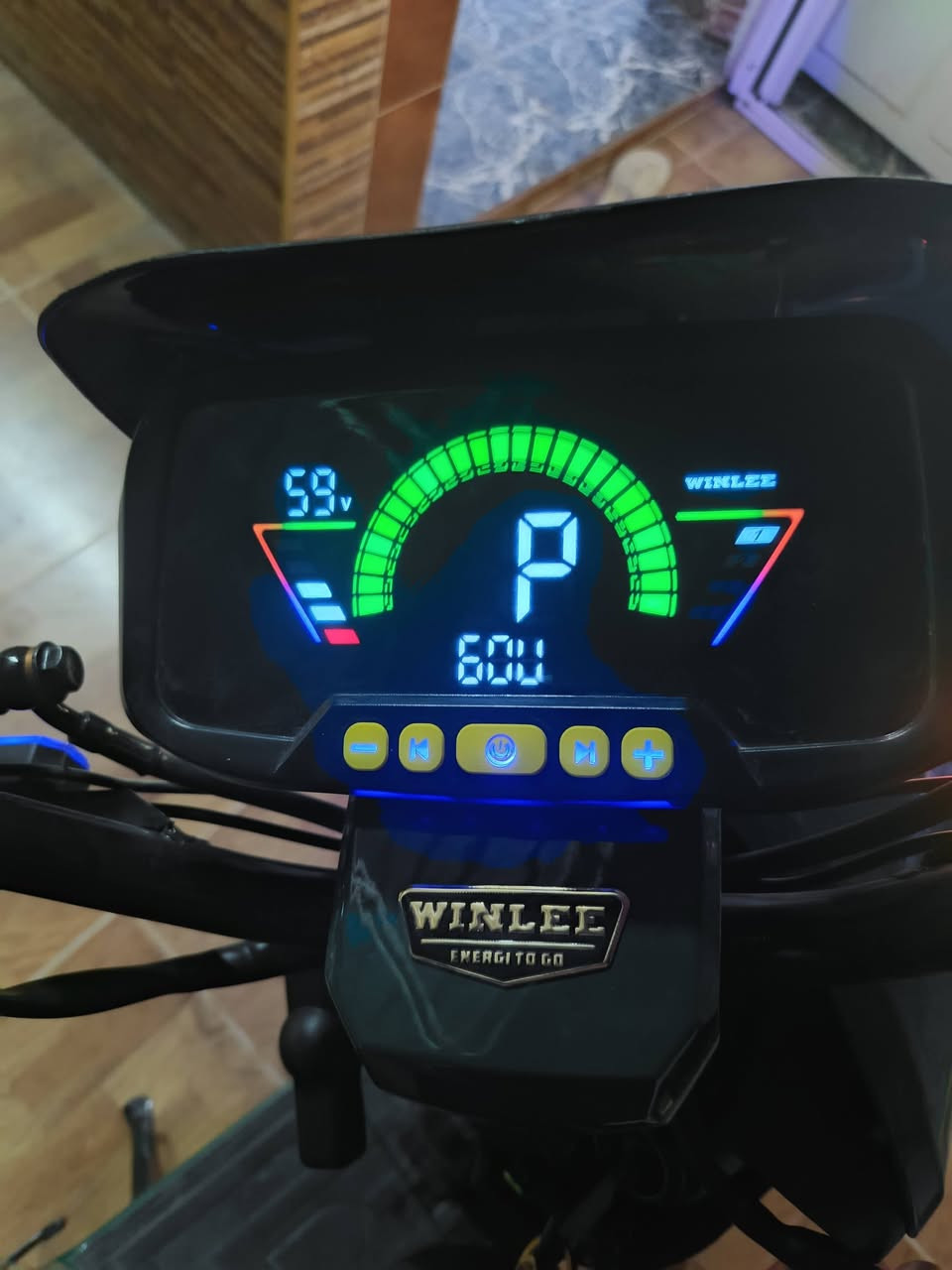 متطورة شحن آر 9  أخو تجديد كركوك السعر 450 لل اتصال ***********
