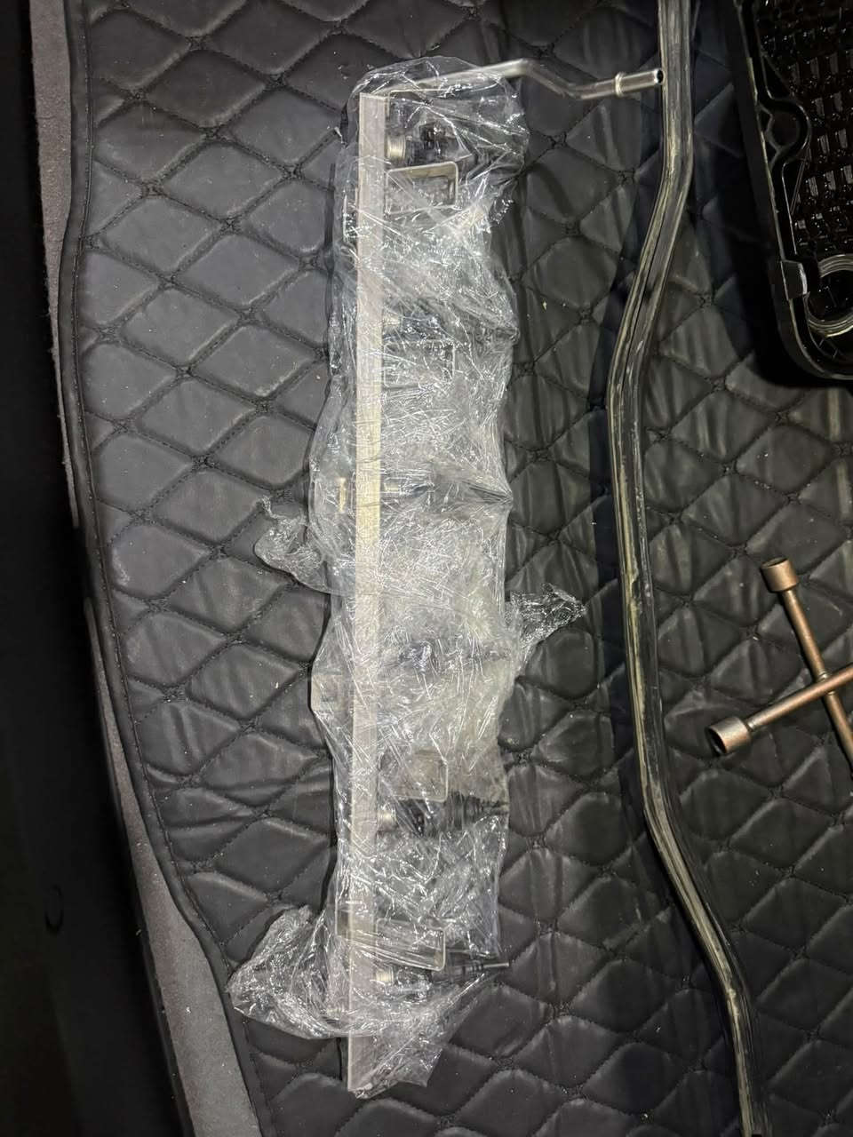 سلام عليكم 
سستم عقل مكينه امبلايزر حبايه سويج ٦ سلندر صقر دبل فانوس سعر ١٠٠ الف 
تخم نوزلات ٦ سلندر صقر حاويه شرط الشغل ب٧٥ الف مع المسطره 
تكم وسطيه مدوشمه اسود زوج سعر ٢٥ الف 
***********
