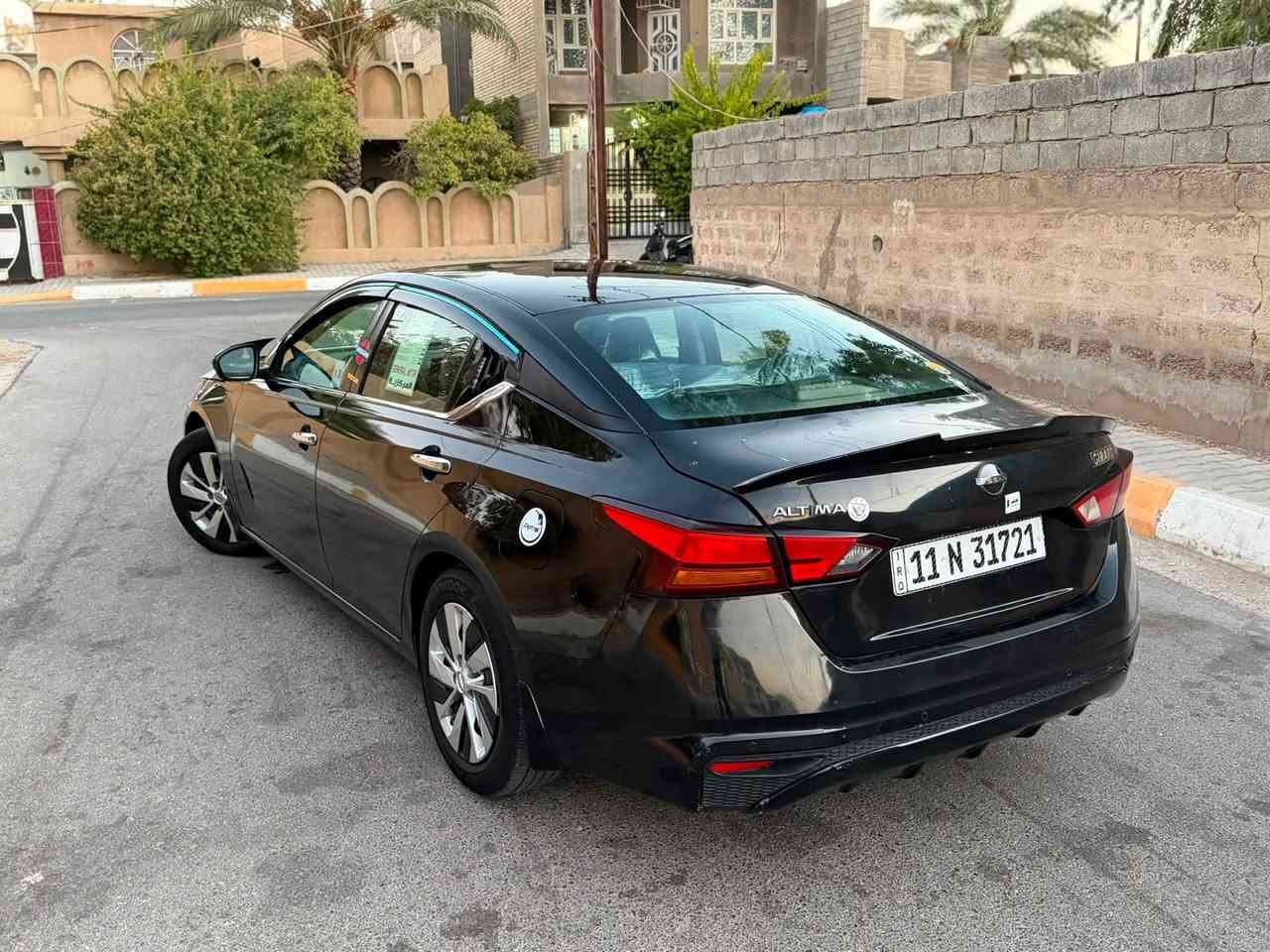 🚗 للبيع نيسان ألتيما. 2023  S   🚗
وارد أمريكي / رقم بغداد   بأسمي شرط التحويل  رقم الدولي الجديد هزه وفحص  كله جديد
محرك مكفول 🔧 / كير مكفول
تخم تايرات جديد مبدل
باتري جديد
صدر ع الوكاله كامل 
 حادث السياره طخه بسيطه يم الرقم الخلفي فقط والباقي كفاله عامه شرط  بدون ارباك 
 بدون فتح بجم كبس ع وضع الشركه  موضح بل 
  سونار  صفاح موس مكفوله كفاله عامه ماشيه 51 mi    (باقي السيارة وكالة)
مواصفات السيارة S شاشه جبيره . 
محرك 2.5 لتر / 4 سلندر اقتصادي وقوي تنفس طبيعي 
شاشة لمس وسطية 8 إنج مع بلوتوث و USB وكار بلي  
سستم كامل سبورت رياضي 
كاميرا رجوع خلفية 
نظام سبورت
لايت زنون +لد نهاري 
ستيرن رياضي D + كاربون فايبر 
بصمه تشغل 
مثبت سرعه  
رادار امامي وخلفي وجانبي 
توقف ذاتي وخروج ع المسار 
نظام أمان حديث (ABS / Airbags)
تصميم أنيق ورياضي بلون الاسود القطران      
سيارة كاملة مكملة تجي تفحص وتشوف بعينك كعدتها حلوه وسيارة ما تصرف عليها كلشي سعر 143 وبيه مجال 
مكان السياره ديالى بعقوبه   
***********
