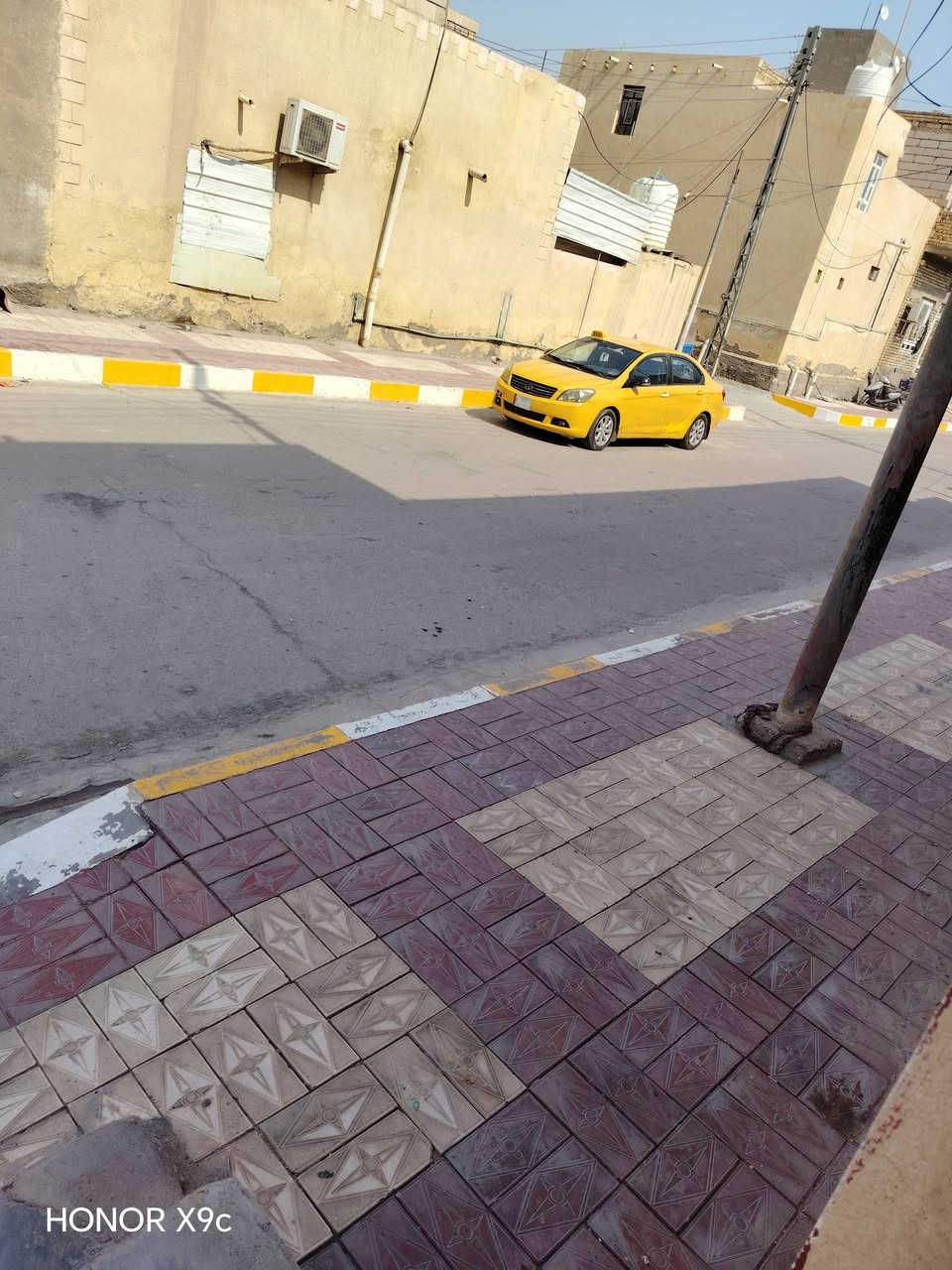 بيت في سماعيليه الثانيه مساحه ٧٨م قاطين الاول طابوك وثاني فرمستون الاول بي استقبال وصاله وغرفه ومطبخ وثاني بي غرفتين وصاله للبيع *********** رقم صاحب البيت
