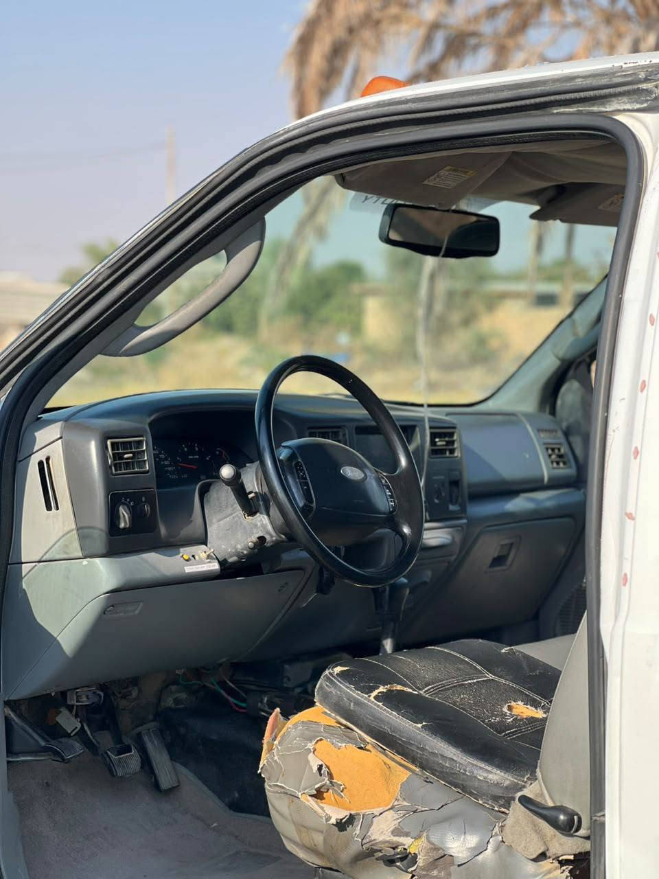 السلام عليكم للبيع F350 موديل 4 محرك 8 كاز انسى الصرف أو كير شرط محرك ع ايدي شديته كهربائيات كلها شغاله ☑️ تايرات صدر كلو جديد السياره حلوه ونظيفة باقي التفاصيل اتصل سعر 35 المكان تكريت والاستفسار أكثر اتصل ***********
