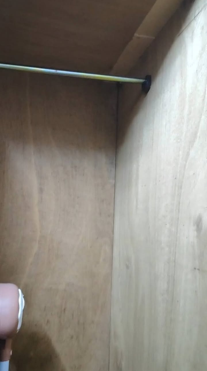 ***********////*********** ////عل فيس ماموجود قفلو من الخير لا حد يرسني عل خلص لين ماموجود اليريد يخبرني عل رقم
