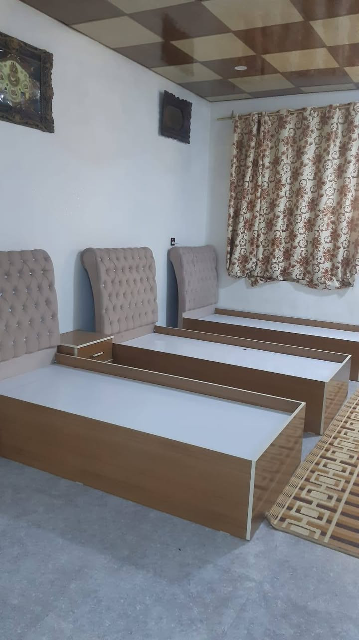 سلام عليكم غرفة مستعملة قليل بعدها جديدة *********** واتساب

