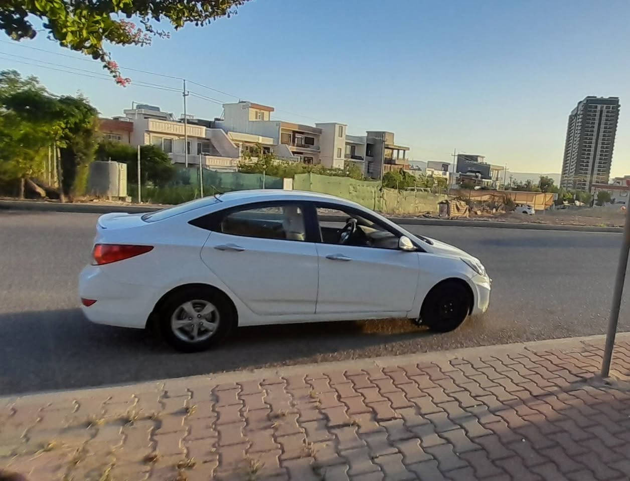 اكسنت 2011 • جير اوتوماتيك • بدون مصاريف
