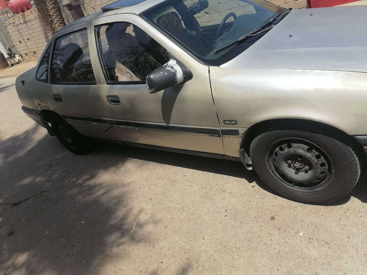 اوبل فكترا موديل 92 رقم بابل سياره خير من الله
السعر 18 وبيهامجال

العنوان.. ديوانيه

***********
