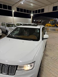 📦🧿📦🧿📦🧿 جديد   السلام عليكم   للبيع جيب  خليجي 🌹اوفرلاند 2020  وكاله ها...