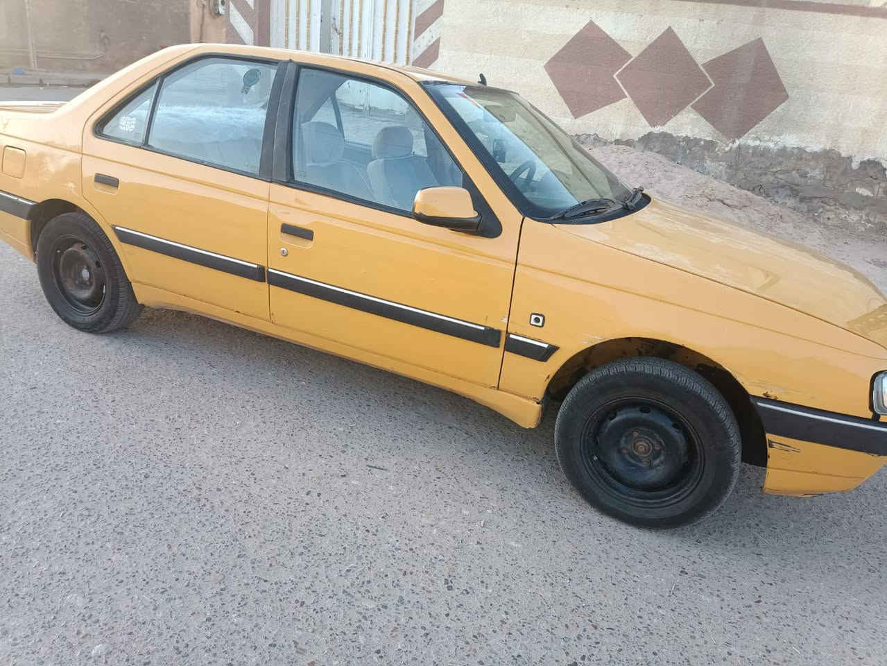 بيجو 405 سياره حلوه وجاهزه من كلشي مكفوله من ضربه وتبديل بيها تلحيضات بصيطه مكينه فرنسي سنويه 27 ميسان لستفسار على الرقم *********** مكلف بالنشر خاص مغلق

