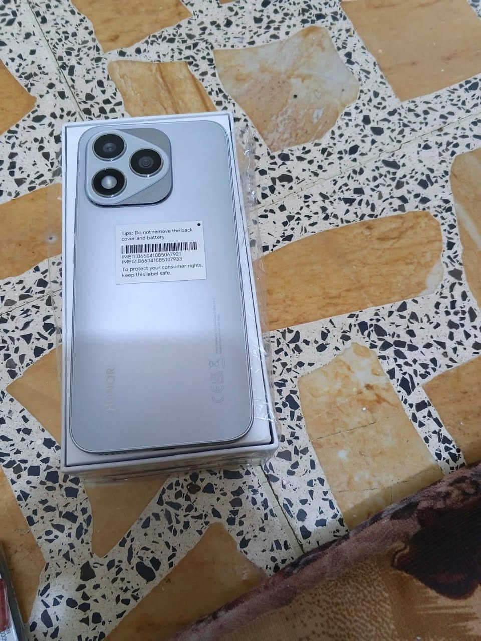 السلام عليكم
جهااز هونر 400 لايت 

جهااز جديد بمعنى الكلمةة 

بطاريةة 5200 ملي امبير 

ذاكرةة 256 

عشوائية 16 

جهااز مستخدم شهر 

ملحقاتةة كاملةة باكيت وشاحنةة وكفر شفاف 

السعر 300 الف وبيةة مجاال

علق وأجيك خاص ***********
