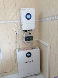 منظومة شمسية • انفرتر ٦kW • بطارية svolt ١٧.٩kW