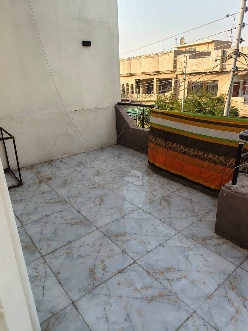 بيت للبيع القادسية الثانية سايدين مولى قرب جامع سعد بن معاذ المساحة 200 متر النزل 20 الواجه 10 البيت يتكون من طابقين طابق الاول يتكون من صحيات داخل خارج غرفتين نوم هول مطبخ استقبال طابق ثاني بناء، حديث يتكون من ثلاث غرف نوم هول صحيات مطبخ سطح عالي سطح ناصي البيت ملك صرف شرط تحويل بسم شرعي موجود للاستفسار على رقم هاتف بي واتساب
‏‪***********‬‏
بيت للبيع القادسية الثانية سايدين مولى قرب جامع سعد بن معاذ المساحة 200 متر النزل 20 الواجه 10 البيت يتكون من طابقين طابق الاول يتكون من صحيات داخل خارج غرفتين نوم هول مطبخ استقبال طابق ثاني بناء، حديث يتكون من ثلاث غرف نوم هول صحيات مطبخ سطح عالي سطح ناصي البيت ملك صرف شرط تحويل بسم شرعي موجود للاستفسار على رقم هاتف بي واتساب
