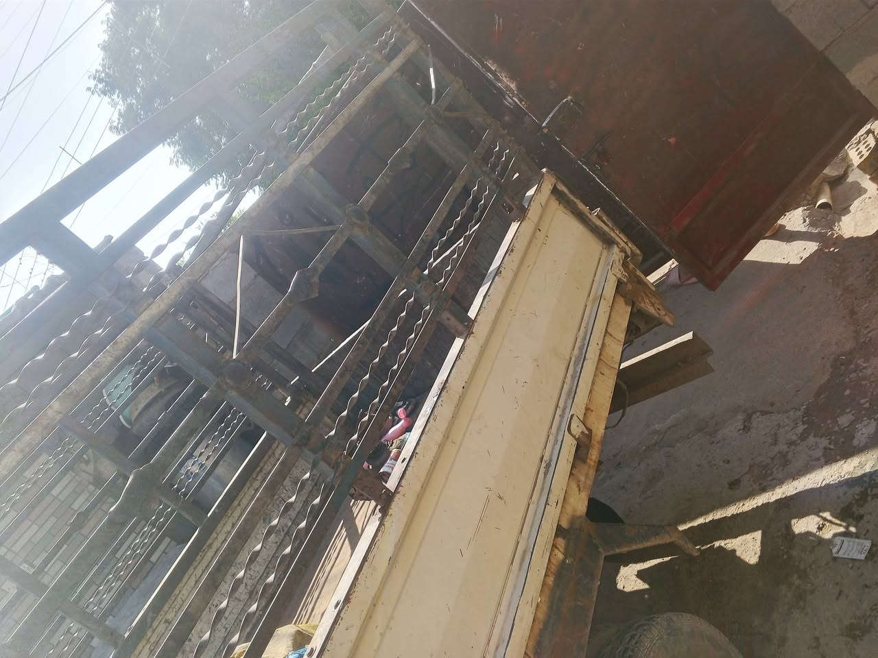 سلام عليكم سياره كيه حمل  موديل 95 خيط بخار فقط امه الباقي كفاله عامه سعر 47 وبيه مجال الستفسار التصال العنوان بغداد ‏‪***********‬‏
