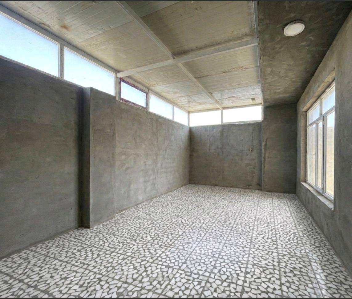 بيت للبيع بحي طارق القديم مساحة ٤٠٠م
 طابو زراعي طابق واحد يحتوي على غرفتين نوم ، صالة ، استقبال ، صحيات بداخل المنزل و بالخارج ، ترك  يصلح للبنيان ، حديقة ، كراج 
سعر١٦٠ او مراوسة
الواجهة ٨ والنزال ٥٥
جاهز مابي اي شيء