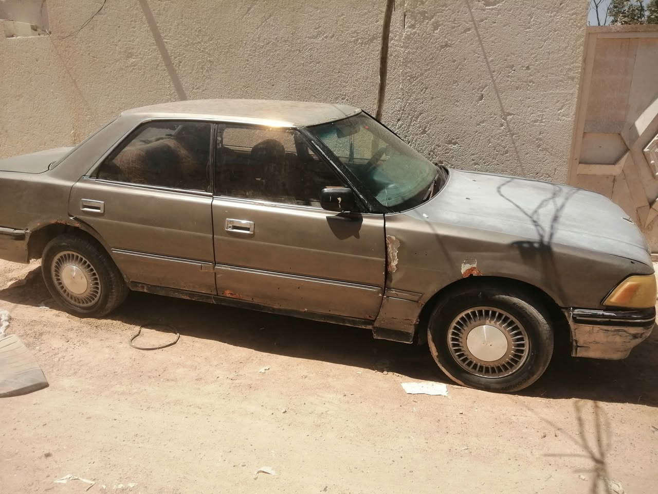 هارتوب فنصه للبيع والمراوس كير ومحرك ونجي ٦ سلندر السياره عوزه عمير شويه بلكشر بس السياره شغاله وخير من الله وين متريد اطلع بيه السعر ١٢ ورقه *********** مكاني نجف
