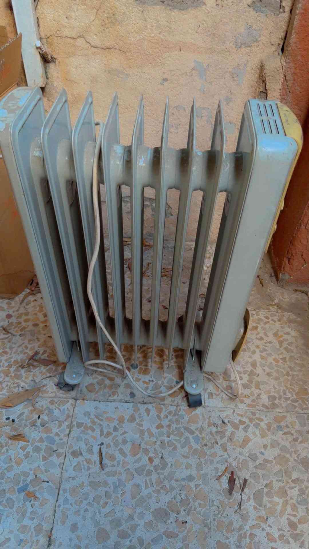 للبيع أسعار مناسبه جدا
عنوان حي الحدباء  
الرقم ‭***********‬
