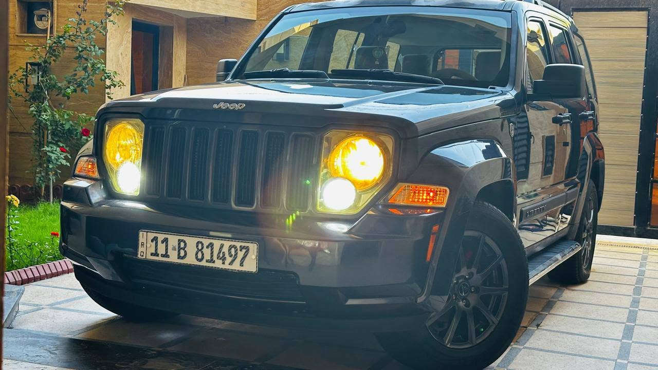 جيب لبرتي 2008 حادثه جتف جاملغ خلفي موضح بالصور وبيه بنيد رش فقط اثر جراد سياره نصبه تخبل
محرك جديد تبريد شغال سعره 85ورقه رقم بغداد دولي 
***********
