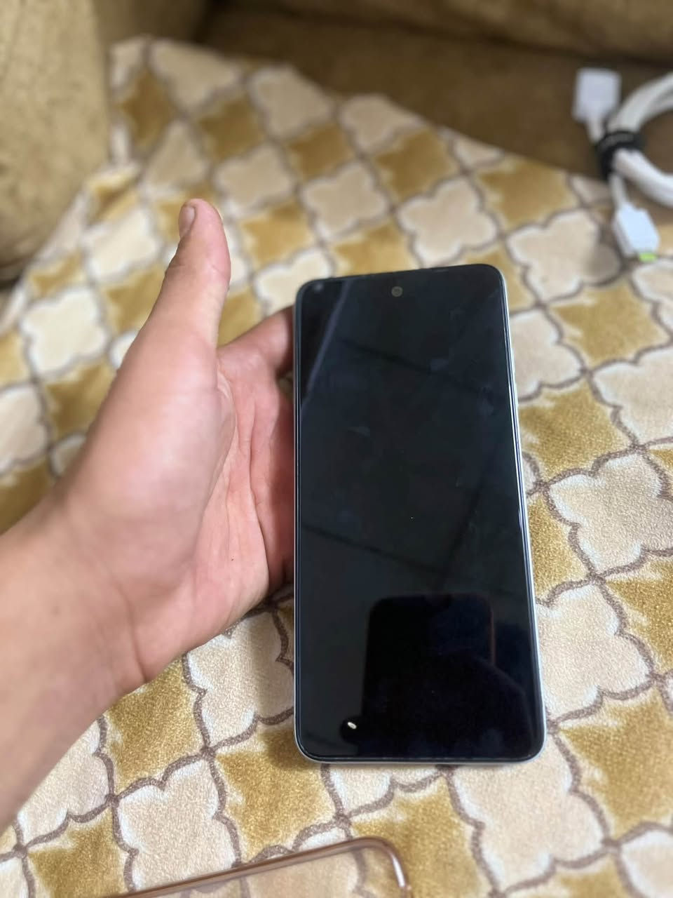 تيكنو سبارك 20 • ذاكرة ٢٥٦ • ضربة بالظهر