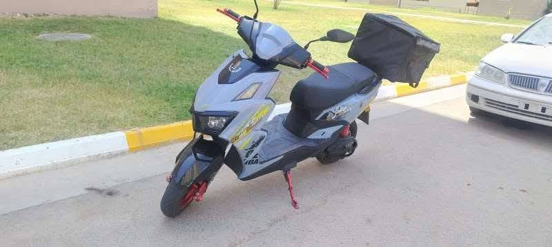 السلام عليكم
دراجه سكنس GT
بطاريه ليثيوم 21 امبير 72 فولت
الدراجه تمشيك 70KM بالشحنة
تحكم بلوتوث بالستيرن
سويجين وبصمتين وكارتين
نظام حمايه
لايت زينون عالي ناصي ورماش
دبل اشاره 
4 سرع
نظام R رجوع للخلف
الدراجه حيل حلوه وحيل نضيفه 
السعر 800 وبيها مجال للشراي
مكاني بسماية
***********
