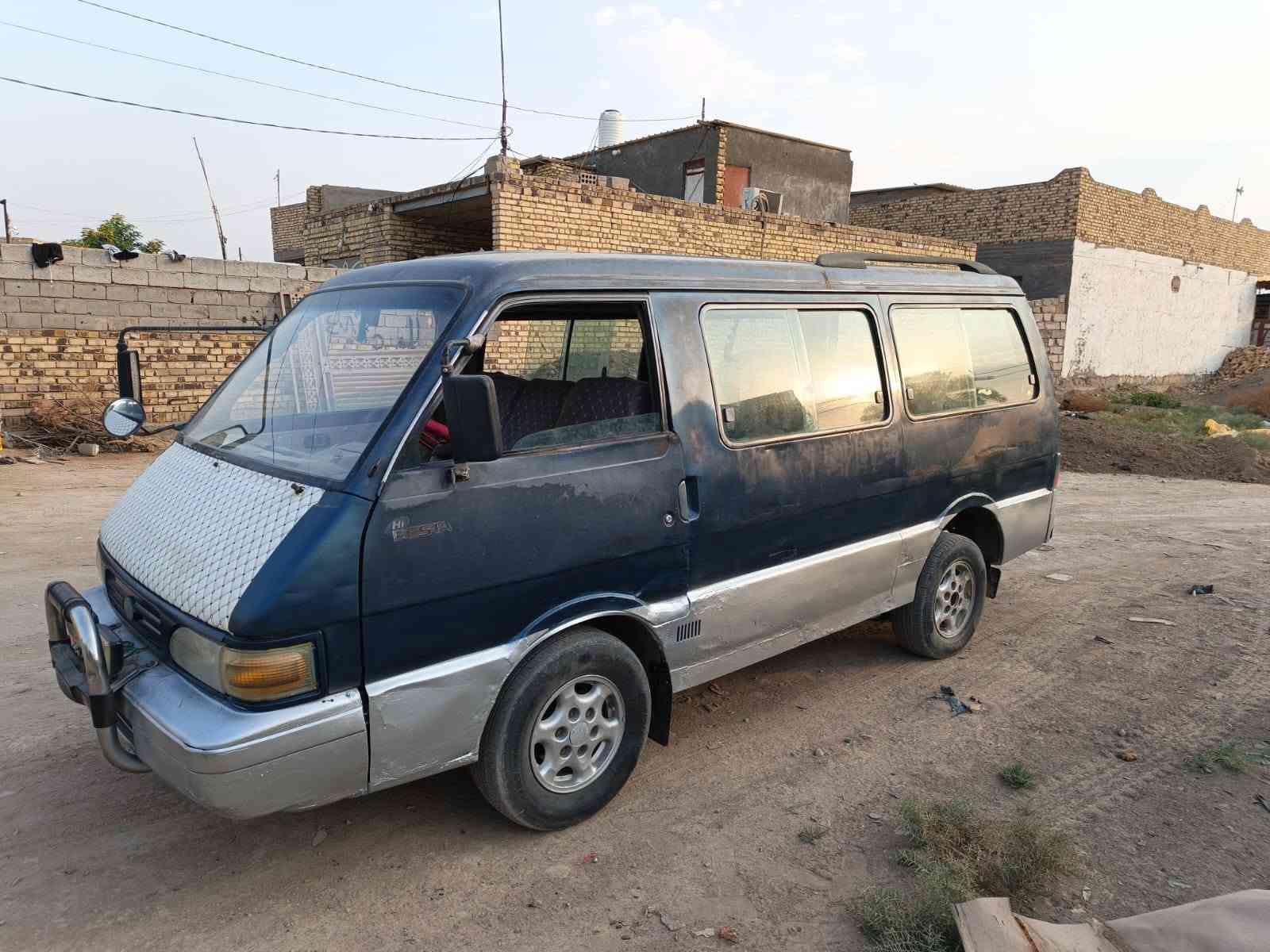 كيا بستا • ١٩٩٥ • مكفول