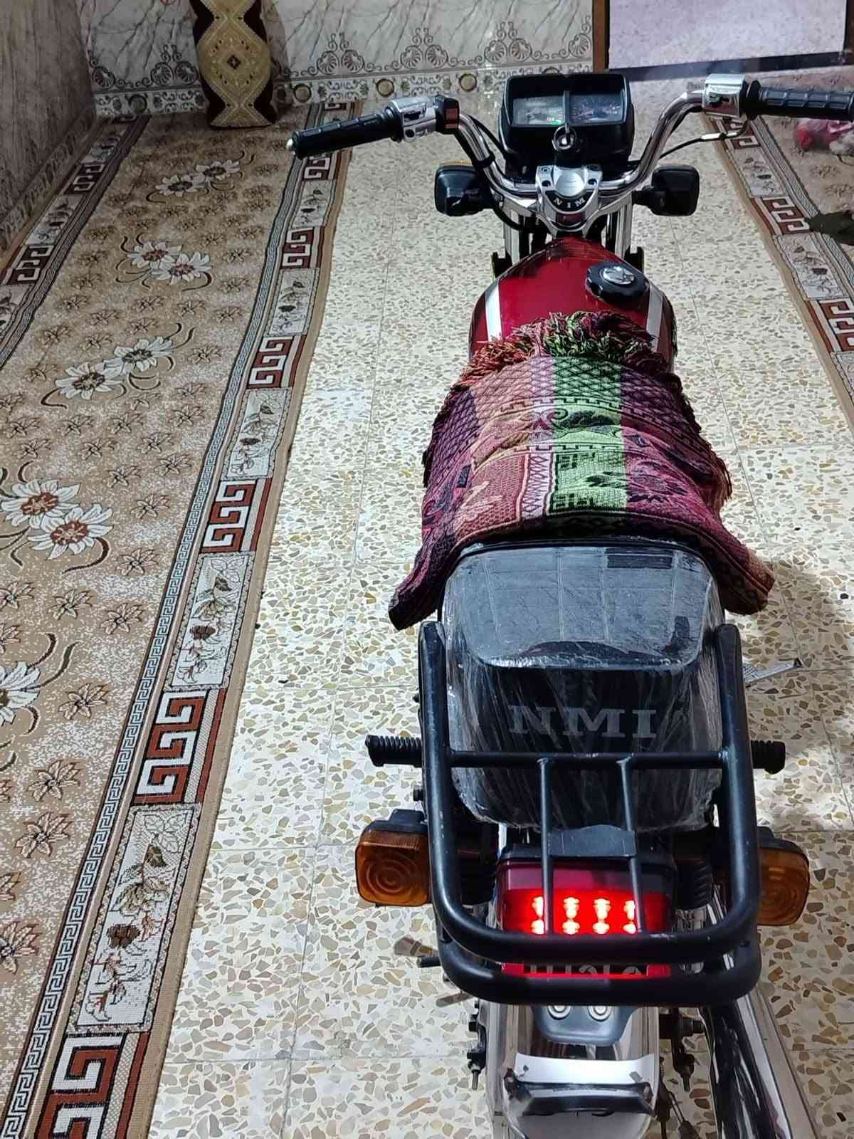 سلام عليكم دراجه البيع دراجه حلوه كلش أحله من الصور ومكينه ناعمه وشلعه وفصله فول مكفوله كفاله عامه موديل 26 السعر 725كهربايات كله شغاله اوراق سكنر مكاني كربلاء الاسكان العسكري هاذه رقمي ***********
