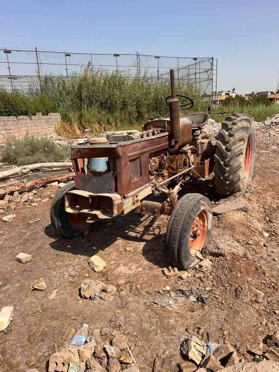 مكينه بلاديه
لا تنقيص ولا تبخير
بدون الوحات 
زوج تايرات جدد
متروكه صارله فتره 
الاستفسار ***********
