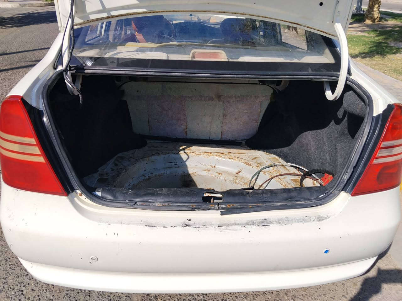 سلام عليكم من رخصت مدير الكروب ليفان 620 بسمي موديل 12 كفالة سيارة من مكينة وكير مكفول تبريد ثلج رقم كربلاء انكليزي مداور شوكت متريد الشراي بي خير ويدلل السعر 43 وبيهة مجال ***********

