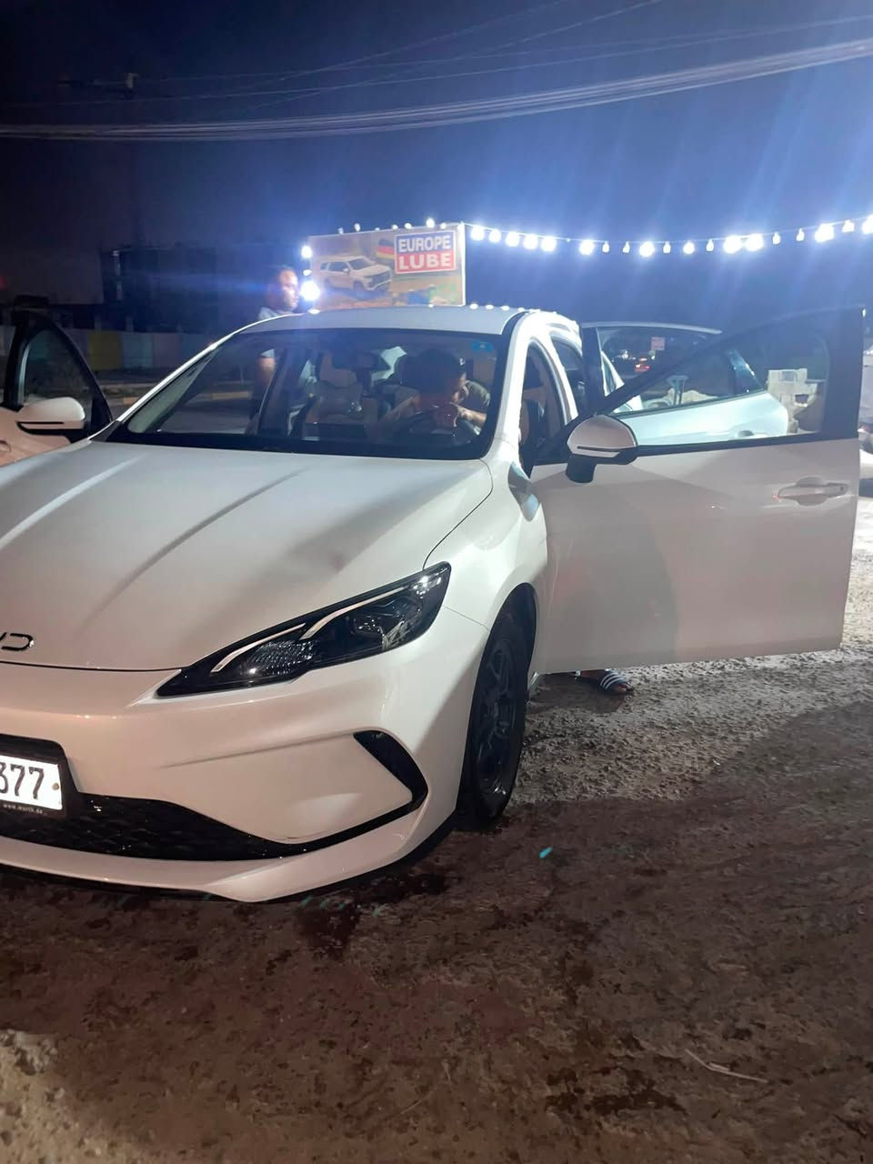 سيل 5 2025
ماشيه 16000

بيها رصعتين بصندوق والبنيد

رقم بغداد مميز 

باسمي تحويل مباشر 

السعر  18500  

مكانه بغداد

الرقم ***********
