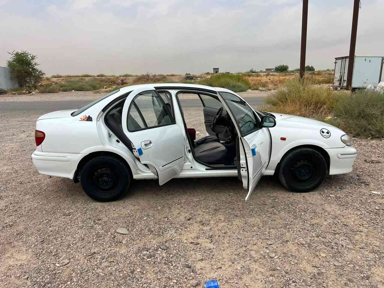 السلام عليكم
سني للبيع مديل 2002 

سياره جاهزه ان شاء الله 

تخم تاير جديد 

صدر جديد 

محركها شويه ينقص

بيها الجاملغات الأمامية صبغ الاثنين 

وبيها طخه بالجنطه وتعديل شويه بالحوض

والسياره مكفوله ما عدى الذكرته بشرط 

تبريد ثلج 🧊 كهربائيات كلها شغاله 

البوب مالتها والقماره والبنيد كلها شرط لا صبغ ولاطخه 

السياره بشرط بدون دواخل 

السعر 66 وبيها مجال حك الجيه 

العنوان سامراء العباسيه 

هـ ***********
