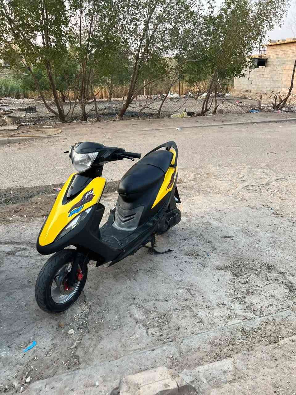 السلام عليكم شباب دراجه ماكس للبيع مفتوحه مره وحده دراجه نضيفه ريده 400 وبيه مجال مكان حي الوحده ***********
