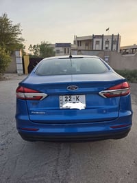 فورد فيوجن ٢٠١٩ بدون صبغ او ايرباك مواصفات s محرك ٢٥٠٠ ٣ شاشات  اندروي...