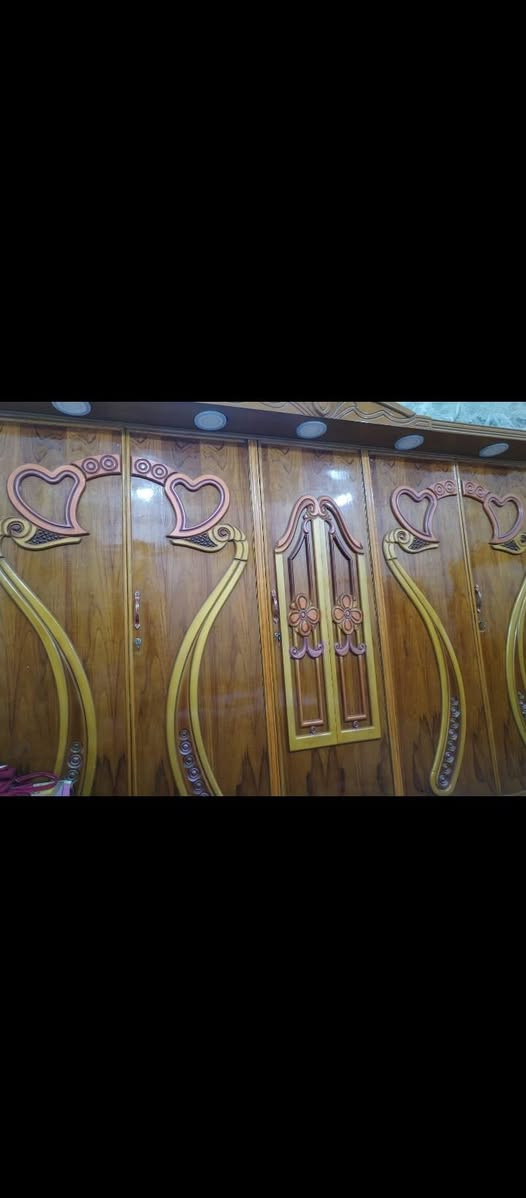 بيع مستعجل • غرفه اخشاب • درجه اولى