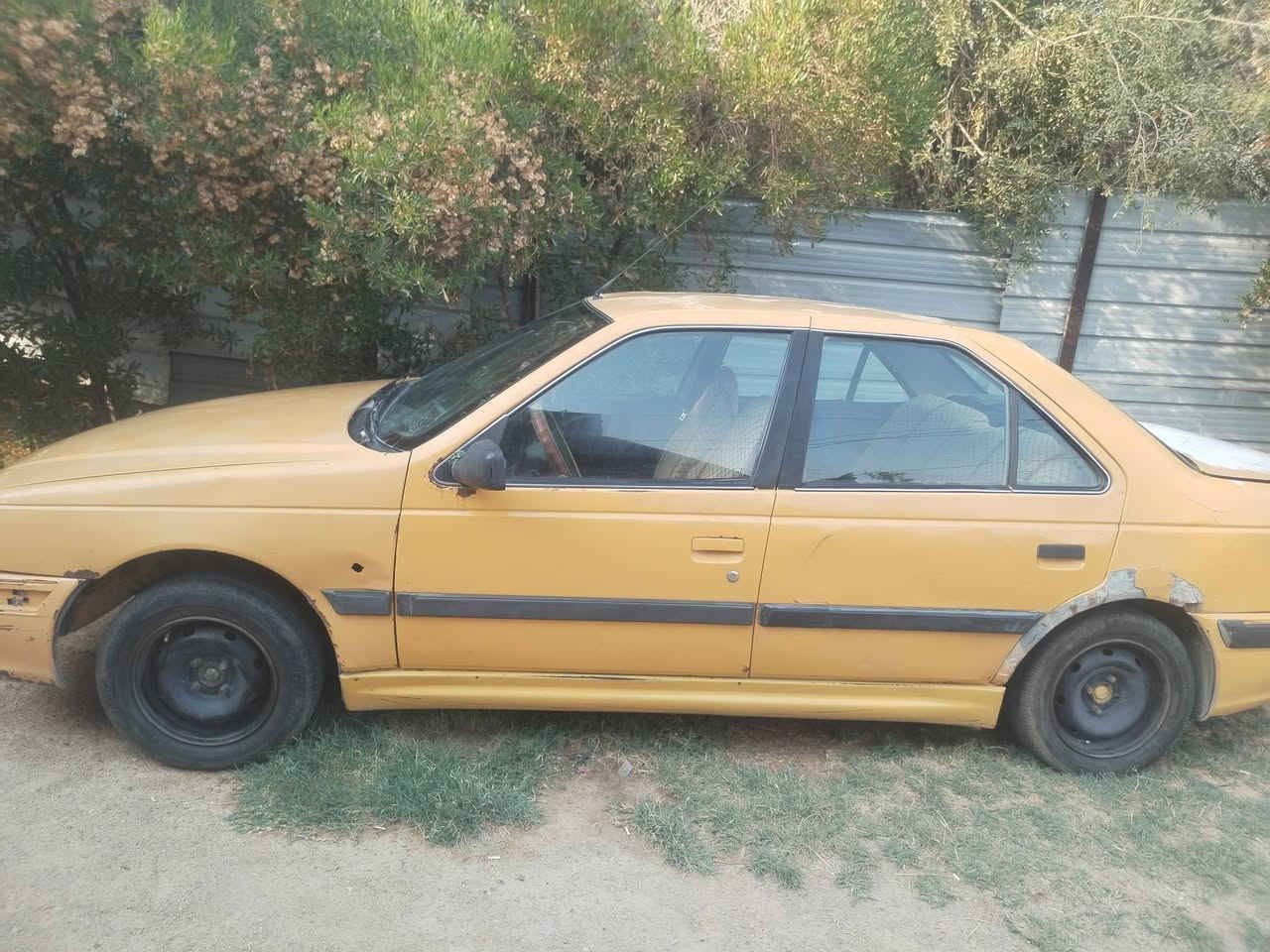 سلام عليكم بيجو بارص مديل ٢٠١٣ كير محرك خير من الله بسمي مشروع وطني سنويه ٢٩ مصفره هيئه وغرامات السعر ١٧ بيها مجال التوصل الرقم *********** المكان طوريج
