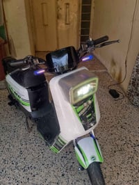 ماطور R7 • بطاريات منفوخة • شغال كامل