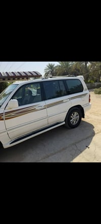 لاندكروز • ٢٠٠٠ • ٣٠٠٠ VVTi