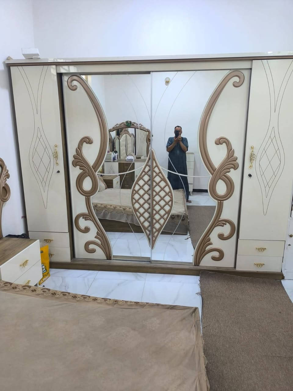 سلام عليكم غرفه تركيه كلش نضيفه
سعره 500 مكاني بابل الحمزه
***********
