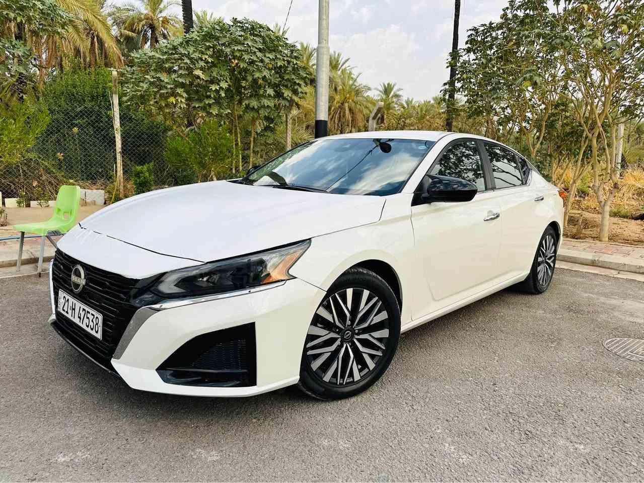سلام عليكم 
التيما 2024 
مواصفات SV
سياره بيها بس بنيد 
باقي السياره كوله شركة وكفاله 
سياره جديده بمعنى الكلمه مابيها لا شخوط ولا رصعات 
رقم سليمانيه رقم وسنويه جديد لحد 2030 
شرط التحويل والوكاله والغرامه 
سياره مو مال معارض مال بيت ع ايد وحده من جايه من امريكا لحد هسه 
رقم شاصيها بالمنشور ضربتها من فوك صايره بس البنيد 
ماشيه 26 الف 
مناقصها كولشي السياره 
مكانها خانقين 
سعرها 157 وبي مجال للشراي 
*********** خناقين, ديالى
