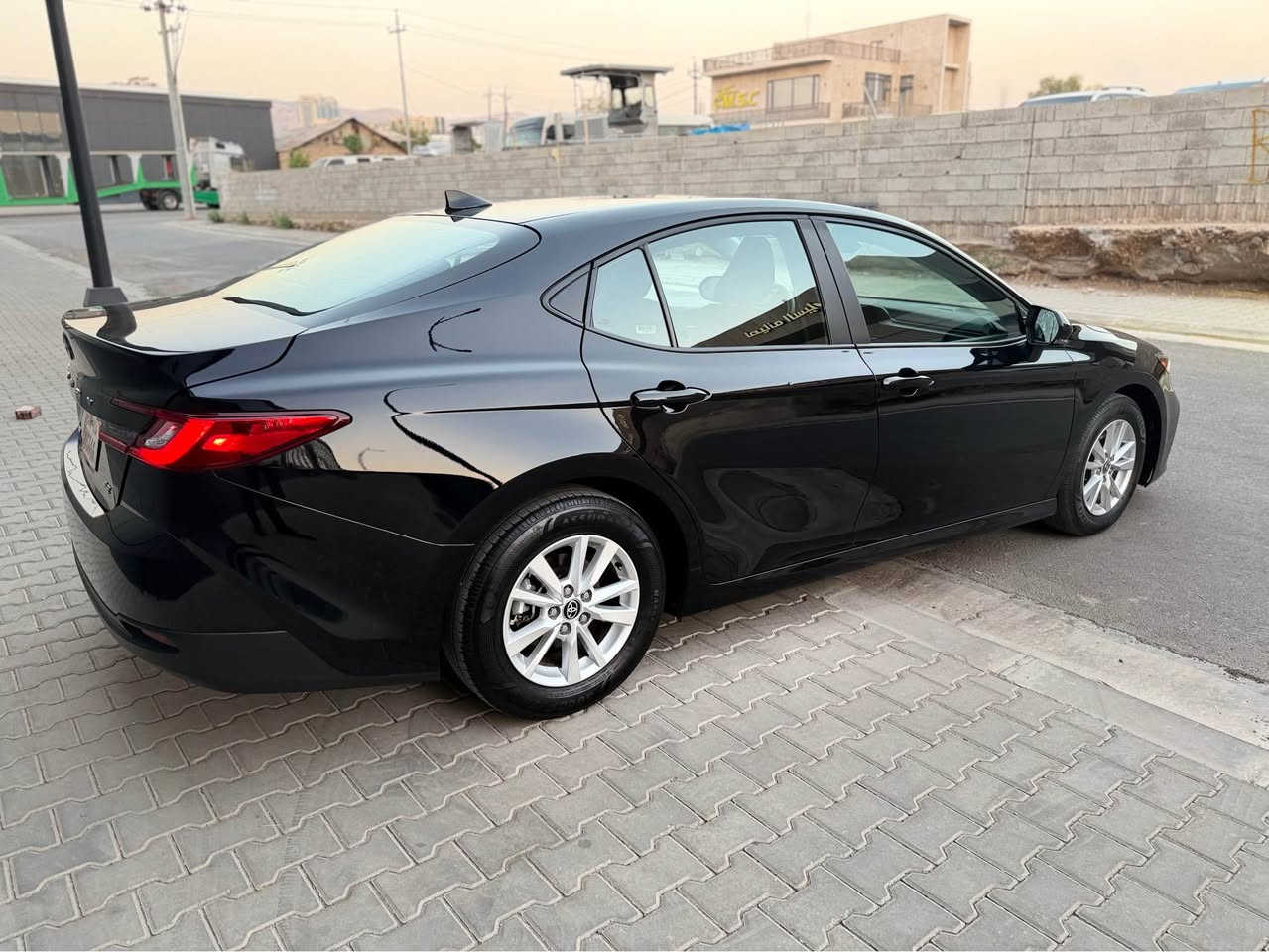 كامري هايبرد • ٢٠٢٥ • ٣٠٠٠٠ ميل