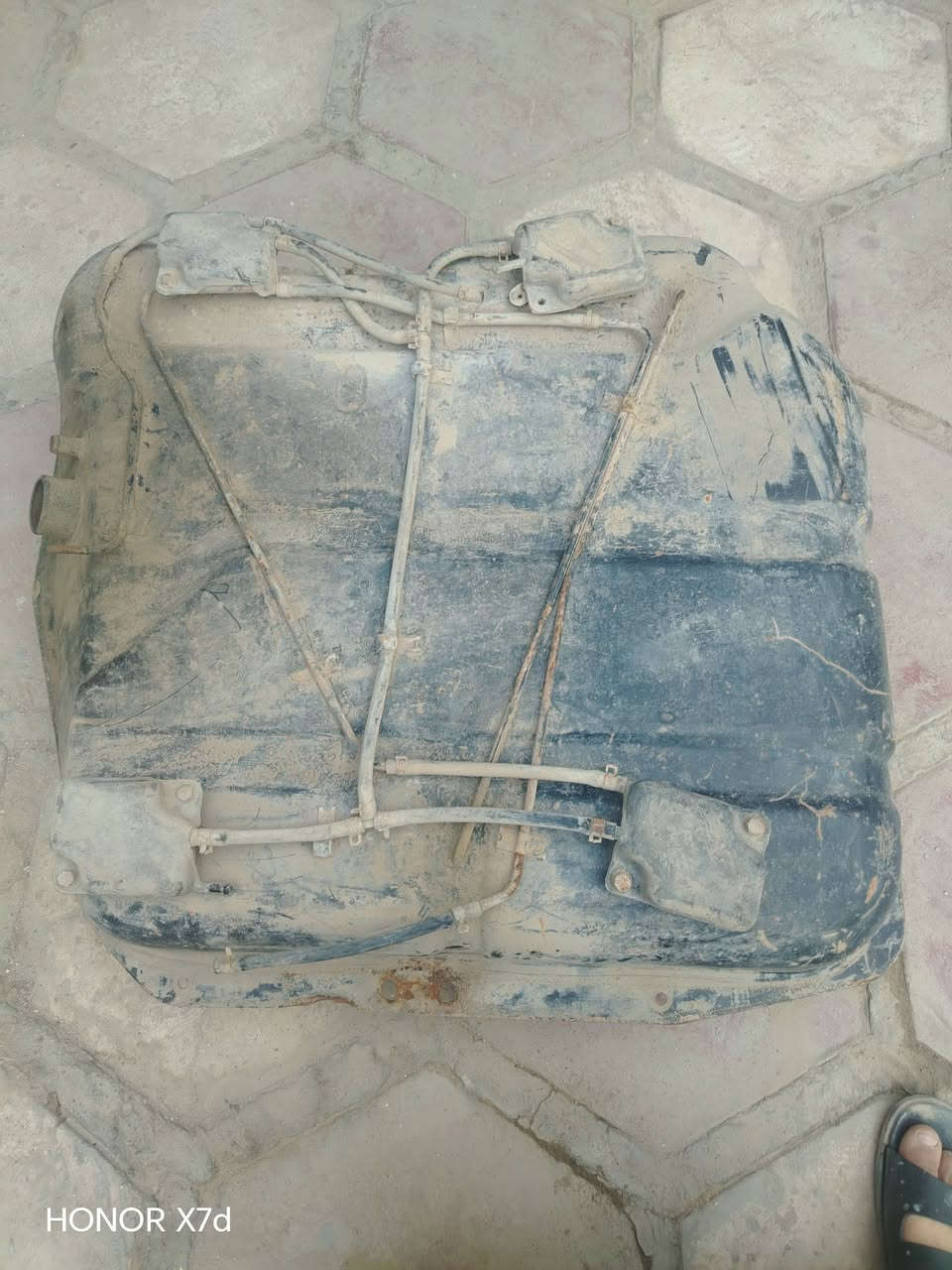 السلام عليكم بوب جدد مع صطاب اكسلات وفلنجات وتانكي كاز
مع سوباية تفصال للبيع مكان بابل الحمزه الغربي للبيع ***********
