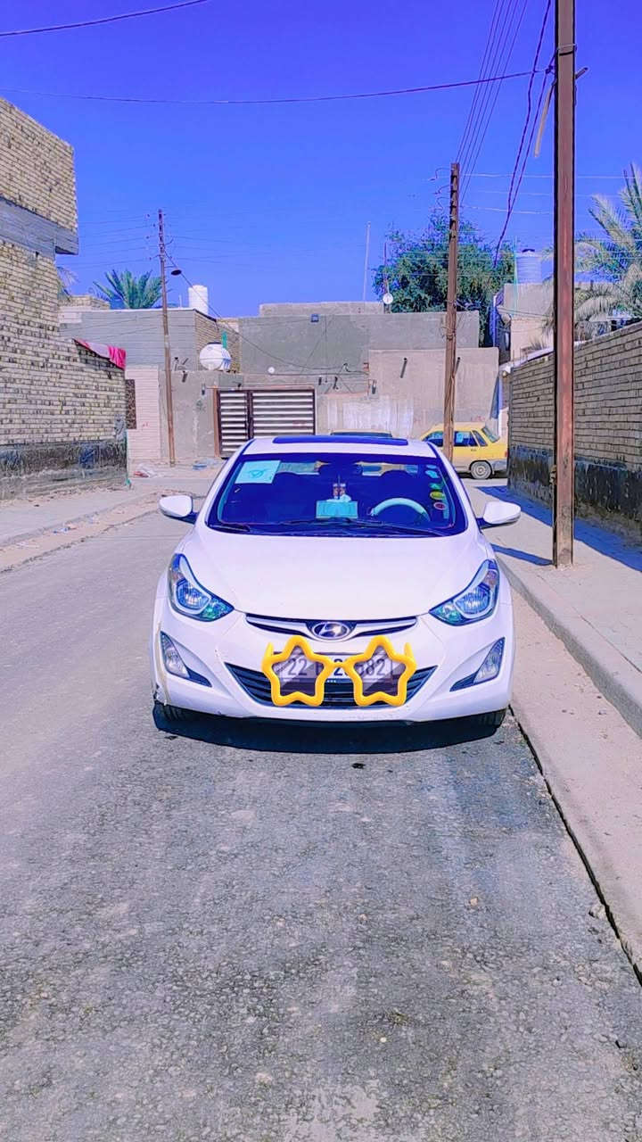 سلام عليكم الانترء موديل 2015  رقم اربيل سنويه وهزه جديده سياره نظيفه مال بيت محرك 1800 دوش سياره بيه جاملغ علـّۓ بارد ودواسه وبيه رصعات بسيطه سعر 115 اوبيه مجال بسيط رقم هااتف *********** مكاني الديوانيه المركز
