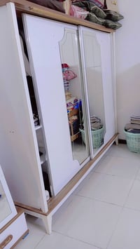 غرفة تركيه للبيع سبع قطع بدون جربايه ب150وجربايه نفر واحد ب25للأستفسار...