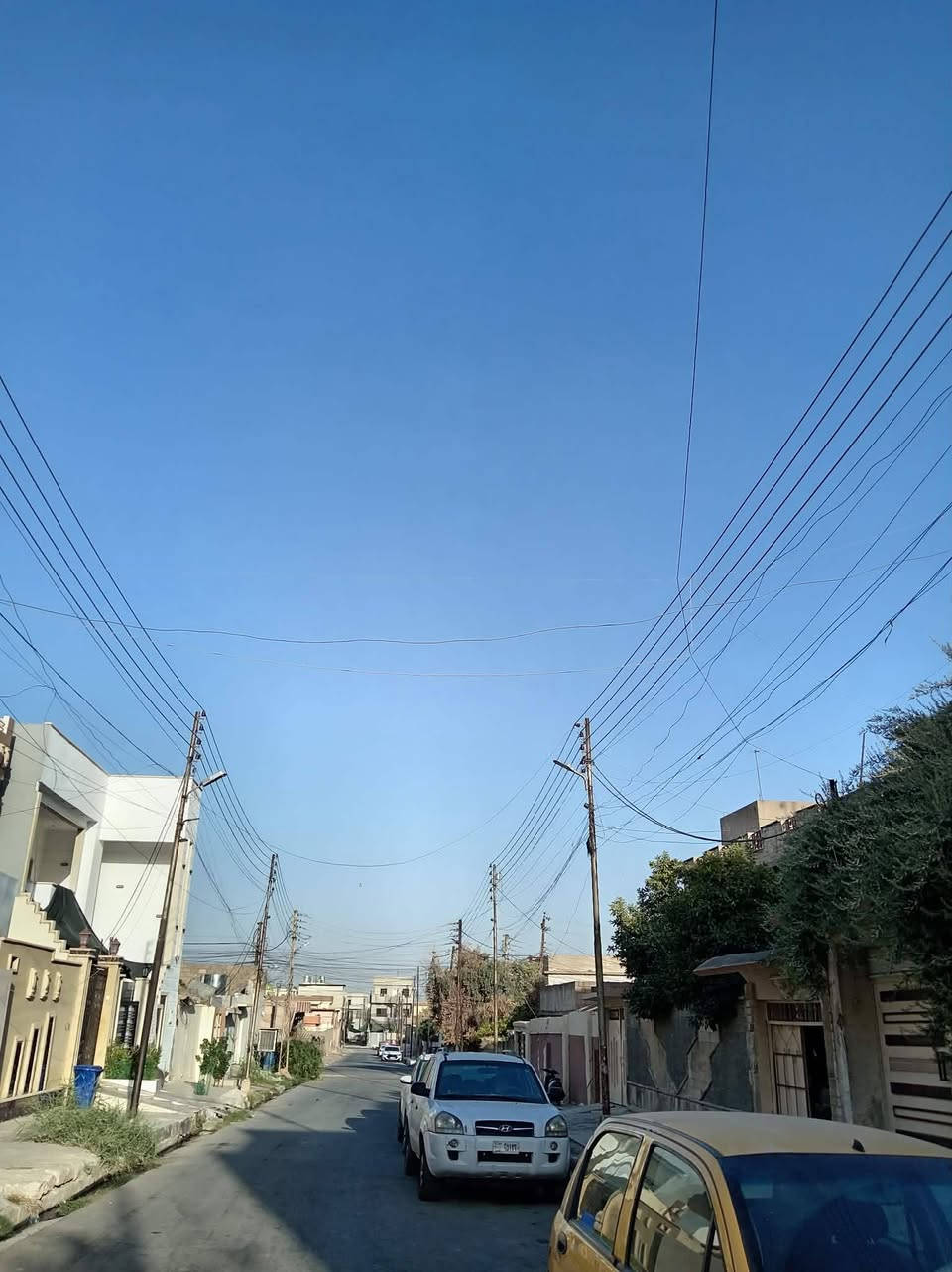 بيت للبيع حساب ارض. 👍👍
المنطقه الرفاعي قرب جامع يحى الطالب 
مساحه 300م واجهه 15.  تم بيع نصف المساحه وبقى نصف 150 م 
للاستفسار الاتصال على الارقام 📱 
***********☎️
***********☎️
نستقبل كافه العروض العقاريه ❤️
