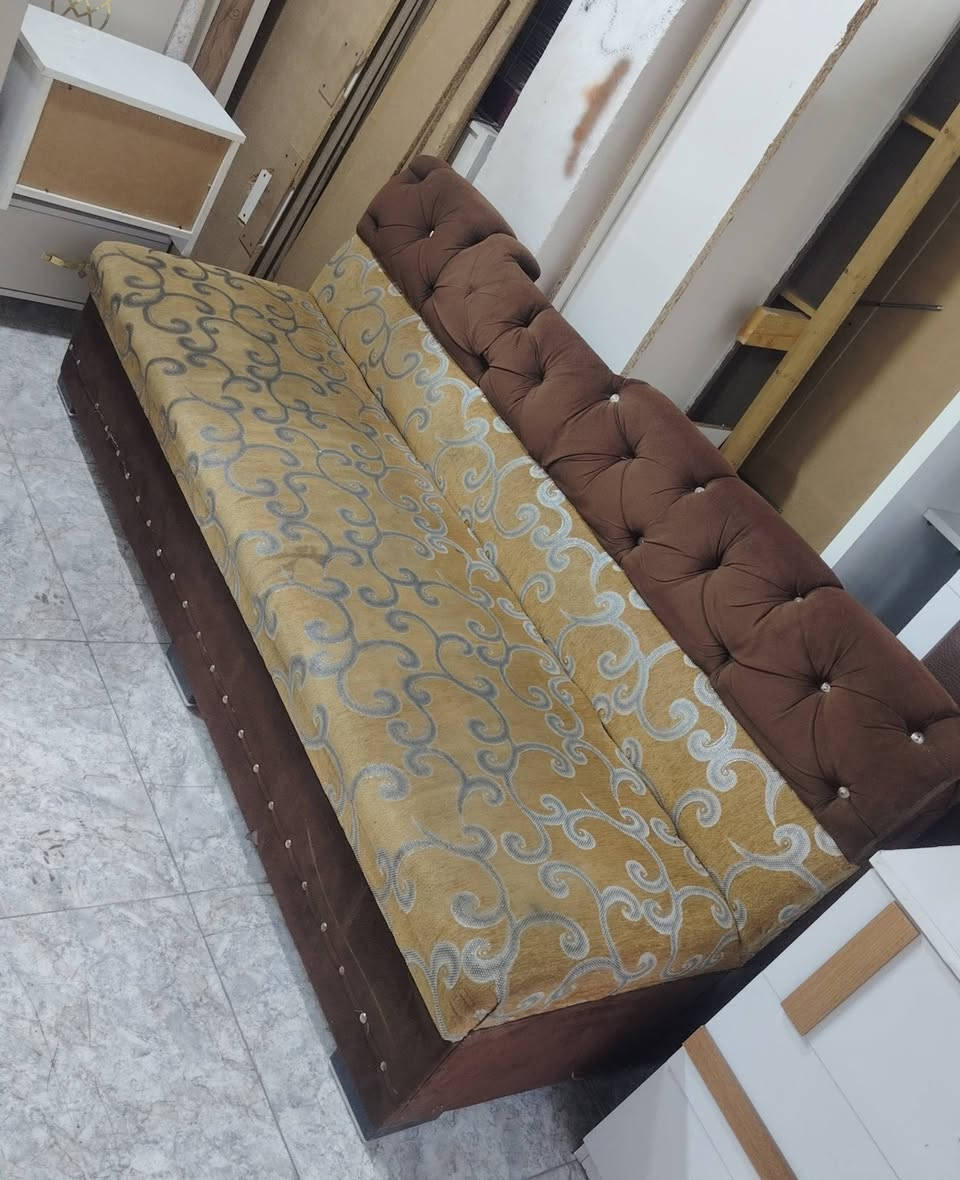 مرايا ومساعد كنتور و قنفه بسعر مناسب عنوان كركوك قصاب خانه قرب دفاع المدني *********** معرض الأخوين

