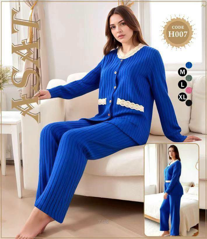 قياس ( M - L - XL ) 
السعر 96 الف
الدرزن 4 الوان 
خامه مخمل قطن درجة اولى

***********

مخزن he

نص مكتوب في الصور:
- CODE K013 M L XL
- XS S M XL CODE 5024 M L XL 4/8
- ASAT
- CODE
- 5022
- M
- L
- XL
- 2/8
- 5027
- ASAT CODE 5028 M L XL 8/8
- L XL XXL H007 M L XL
- ASAT CODE 5021 M L XL
