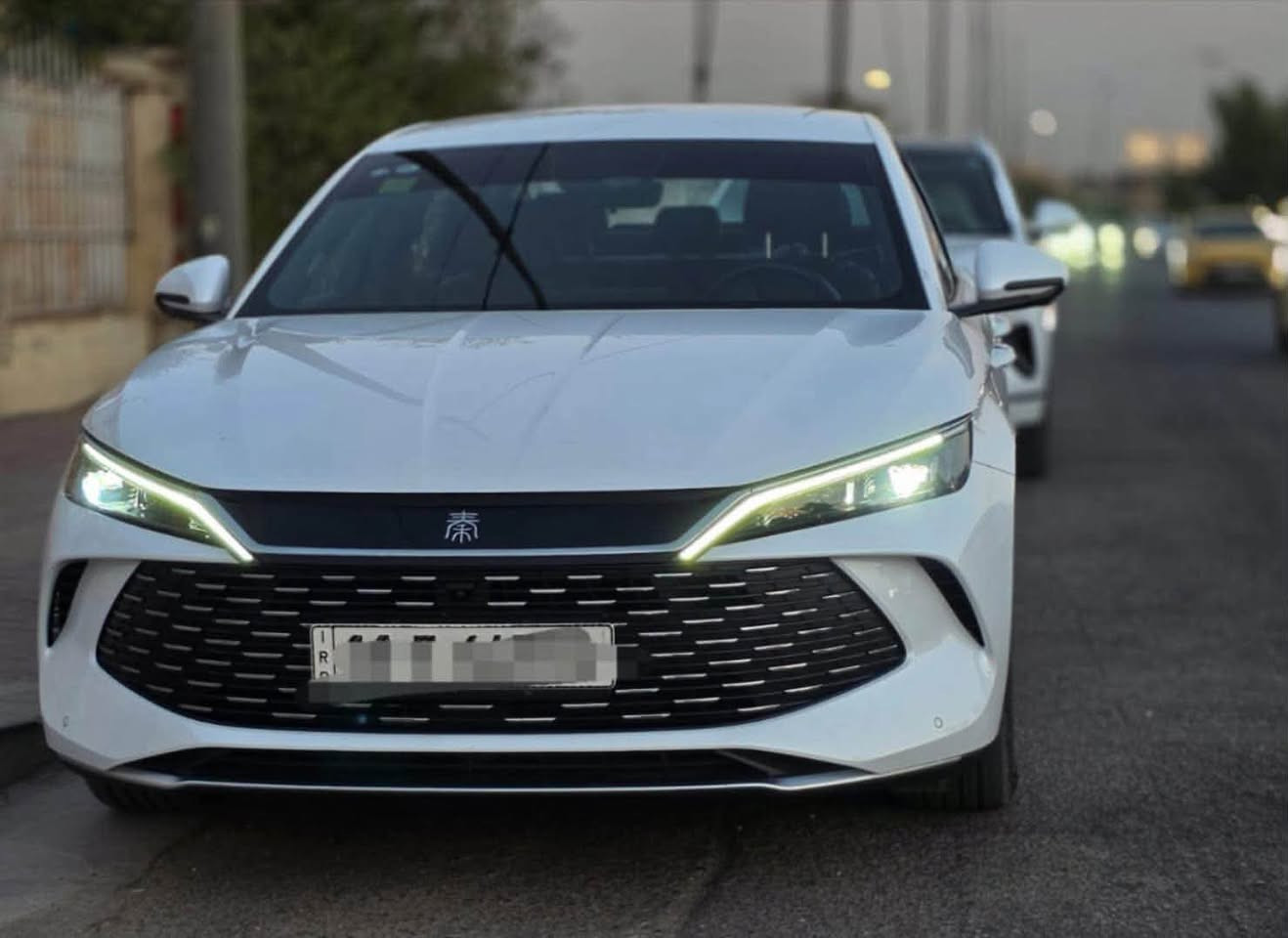 Byd qin L 2024
كن ال بدون فتحة ماشية ٥ الف الكلي 
السعر ٢٤ مليون
بغداد ساحة عدن
***********
