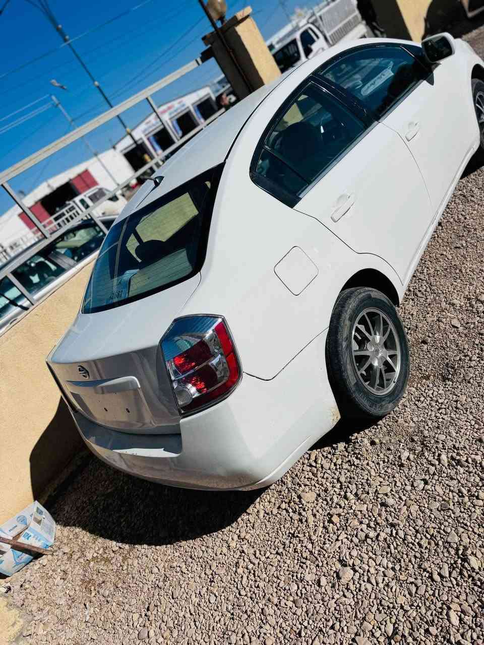 السلام عليكم عندي هاي السنتره 2008 جير عادي رقم انبار الدولي السنويه جديده هذا جديده علما بالاساس بيضه اشتغل بها صاحب التاكسي داخل بغداد سواها تكسي صفراء صبغناها صبغ درجه اولى لون ابيض رقم وحولنا رقمها انجليزي انبار بالسياره جاهزه ما يعوزها اي شيء للبيع والمراوس مكان الانبار القائم السعر 65 ورقه*********** واتساب ماسنجر متواجد بيه
