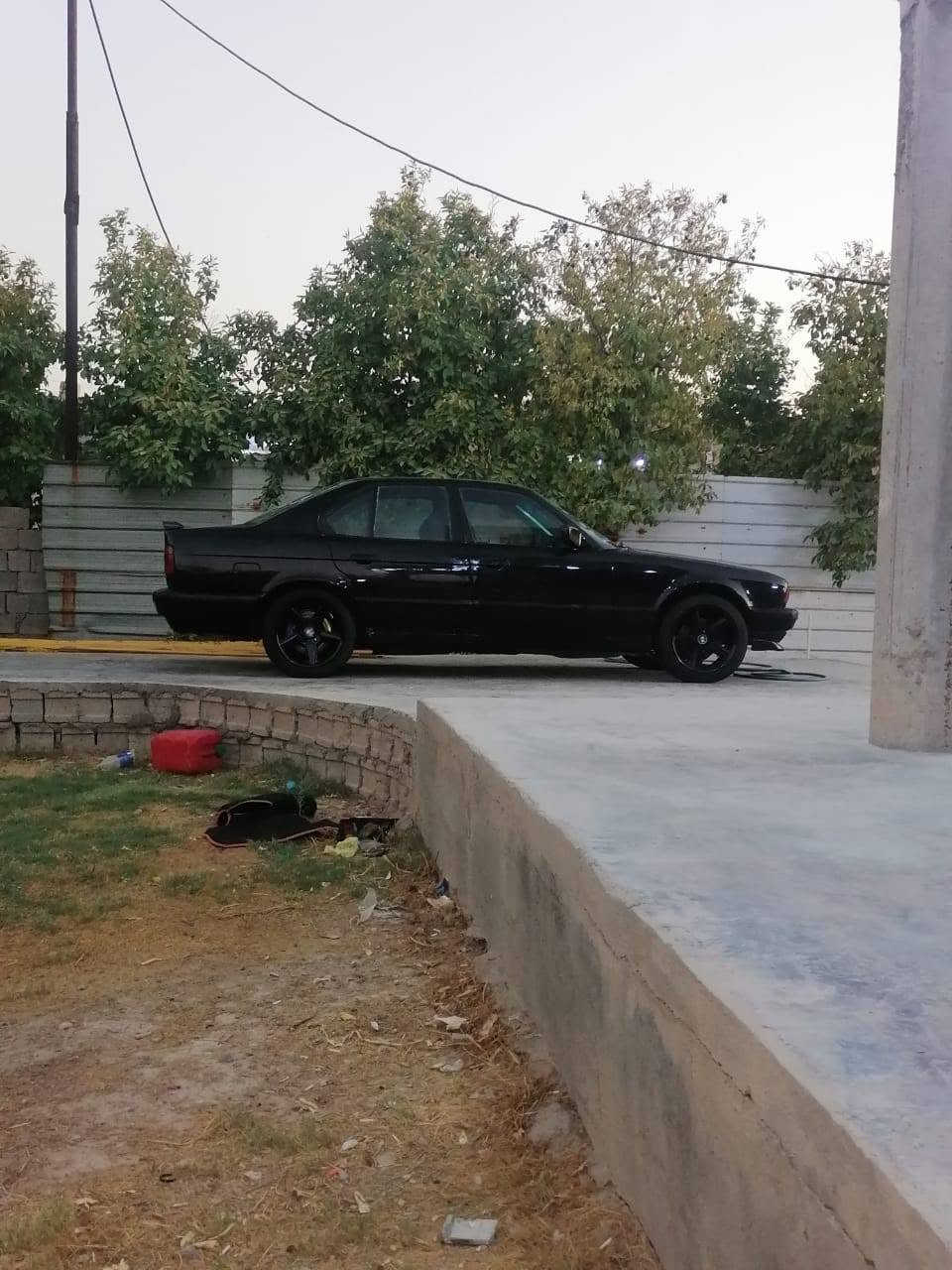 السلام عليكم للبيع او مراوس
BMW 535 /89
مكينه تبريد جاهز بس الكير بوش بدلت دهن ونضفت فلتر رجعت طبيعية يومين وبوش ابيع هل موجود رقم بغداد انكليزي مشروع وطني ابيع ب عقد مروري صدر اماني خلفي سيارة خير من الله 
السعر 50 وبيه مجال جدا بسيط مكاني بغداد تاجي *********** بي واتساب
