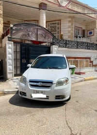 أفيو • ٢٠١٠ • ماشيه ١٩٠